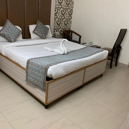 Hotel Star Palace - Near Karol Bagh Metro Delhi  Esterno foto