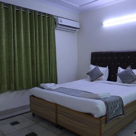 Hotel Star Palace - Near Karol Bagh Metro Delhi  Esterno foto
