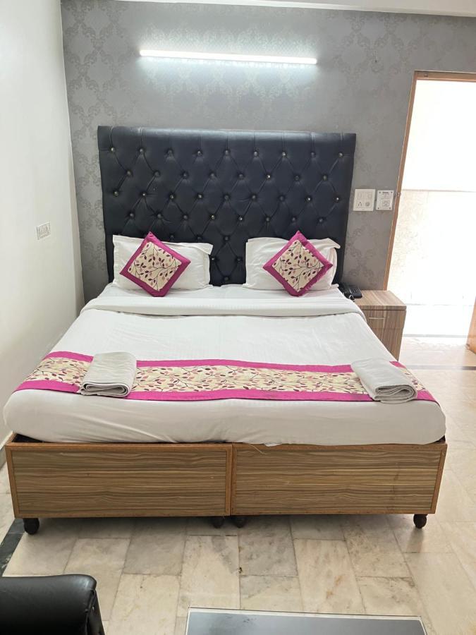 Hotel Star Palace - Near Karol Bagh Metro Delhi  Esterno foto