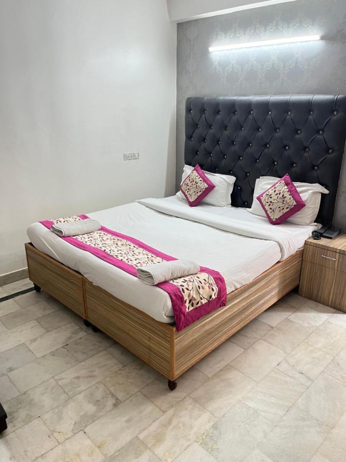 Hotel Star Palace - Near Karol Bagh Metro Delhi  Esterno foto