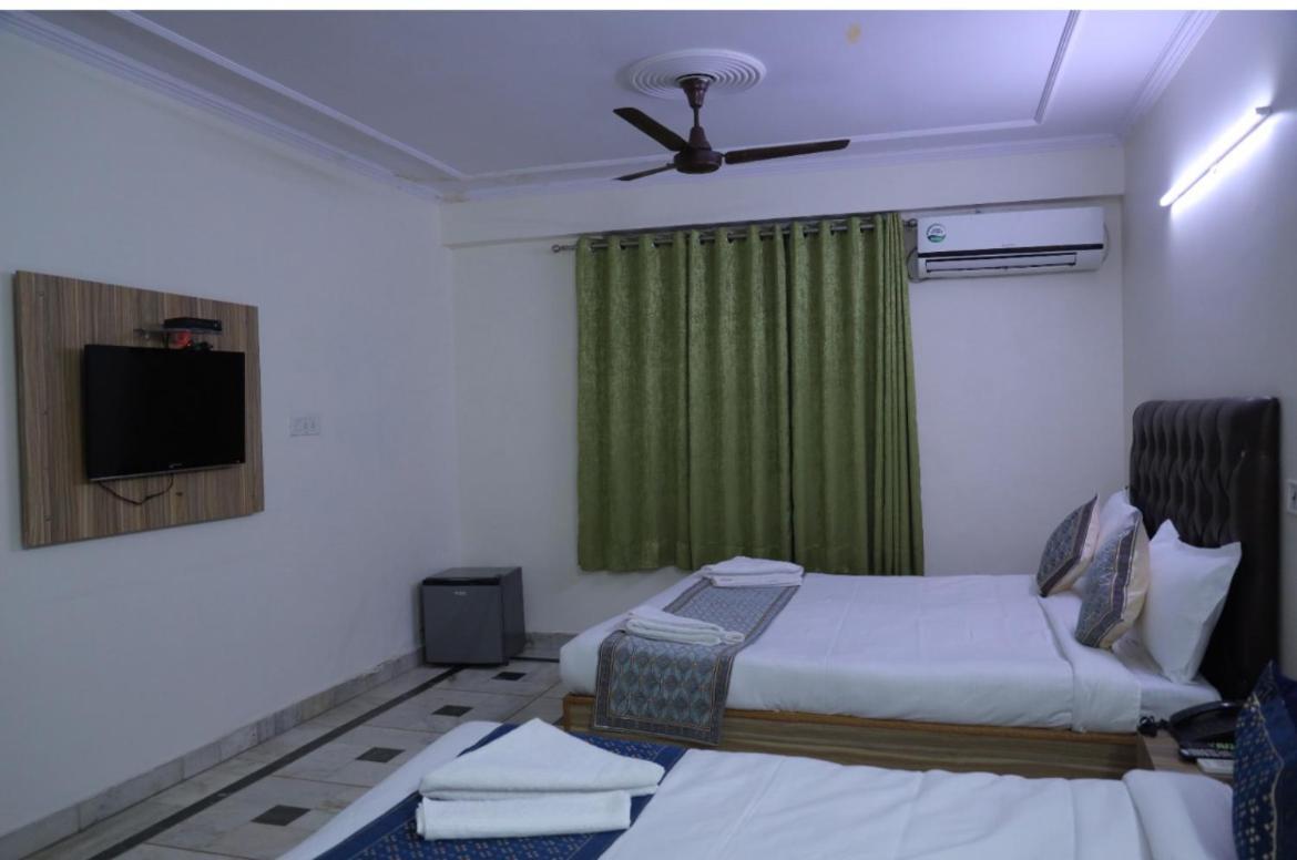 Hotel Star Palace - Near Karol Bagh Metro Delhi  Esterno foto