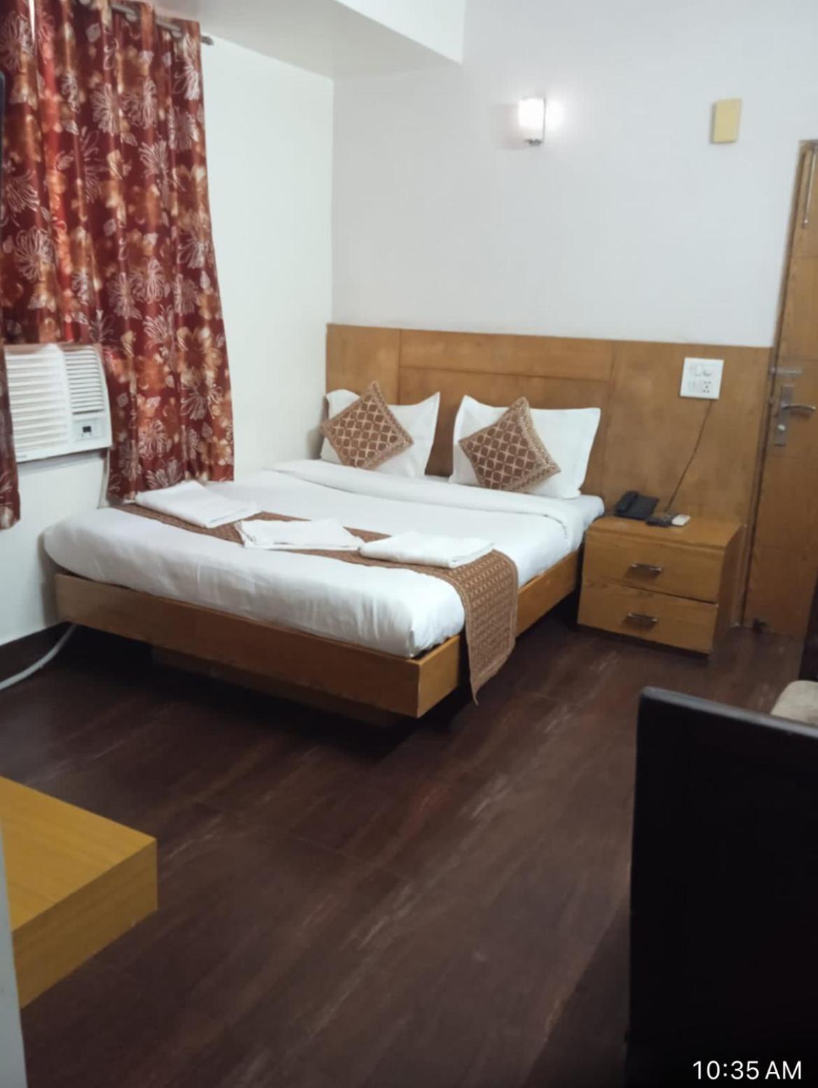 Hotel Star Palace - Near Karol Bagh Metro Delhi  Esterno foto