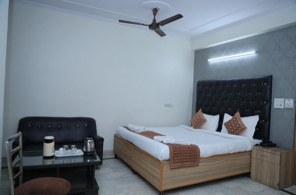 Hotel Star Palace - Near Karol Bagh Metro Delhi  Esterno foto